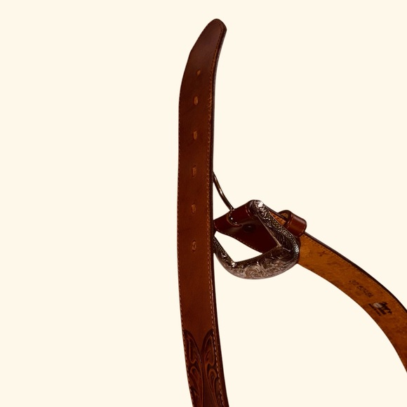 Vintage Tony Lama leather belt - Picture 9 of 11